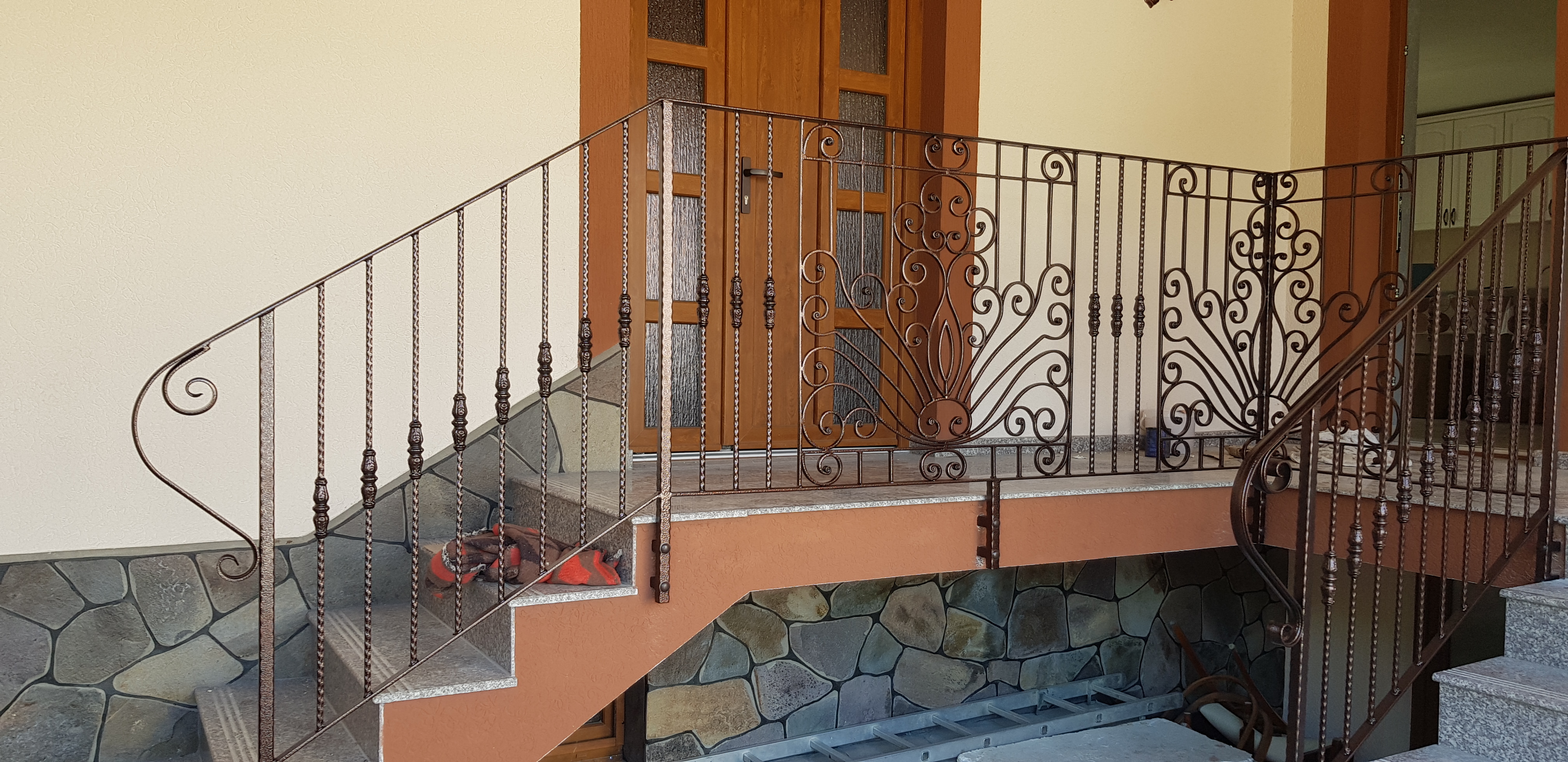 Balcoane si balustrazi