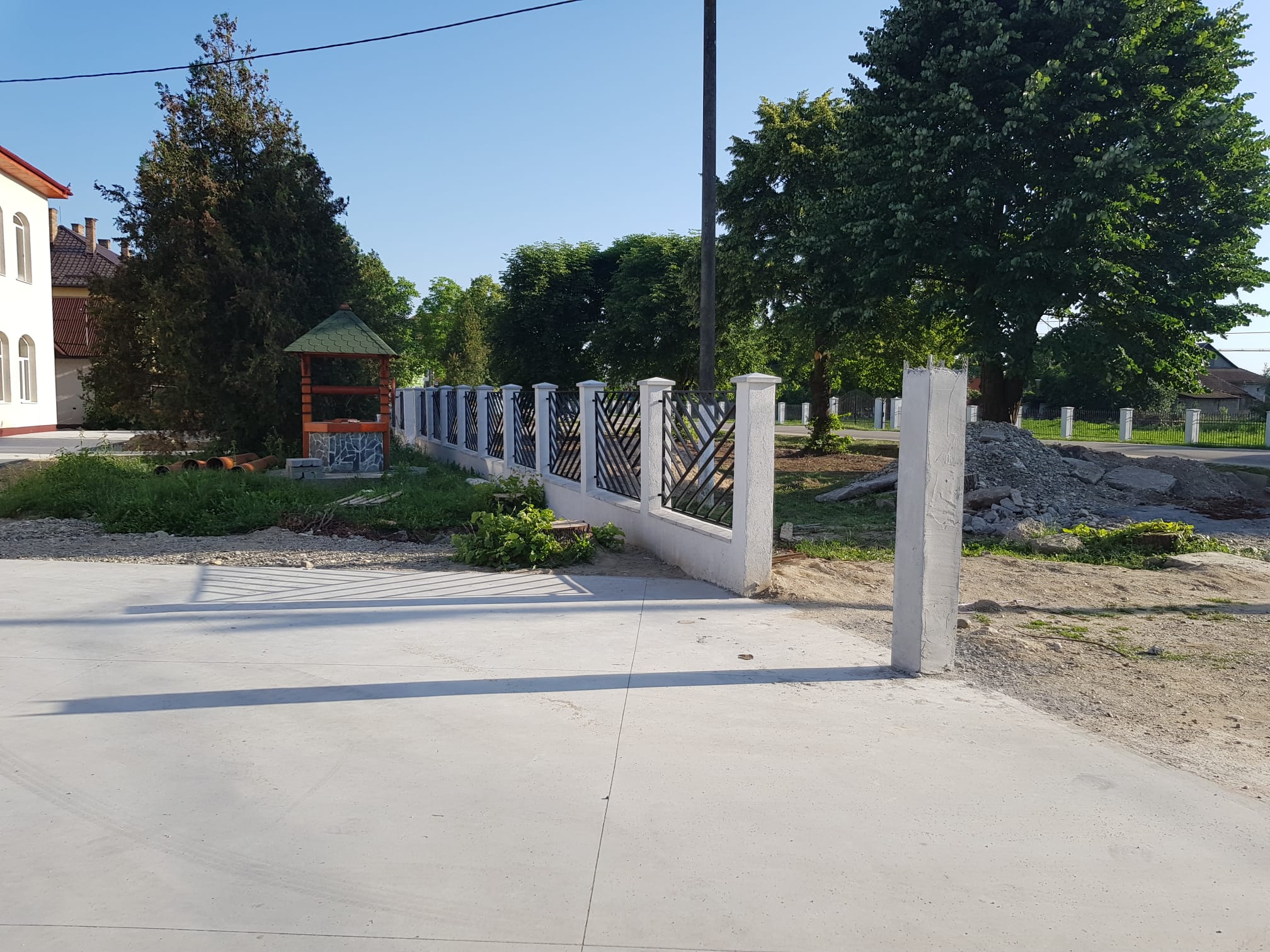 Porti si panouri de gard metalice