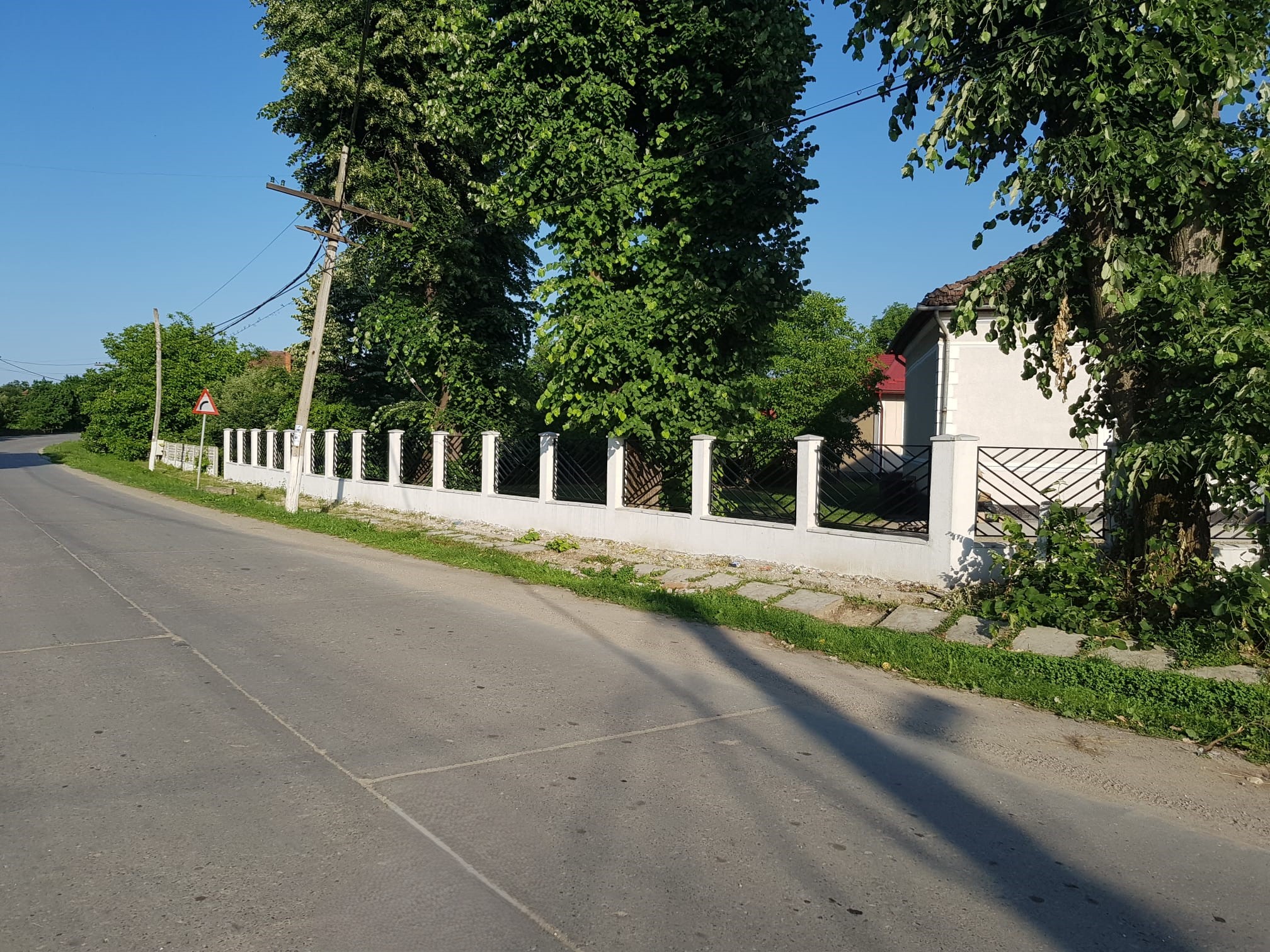 Porti si panouri de gard metalice