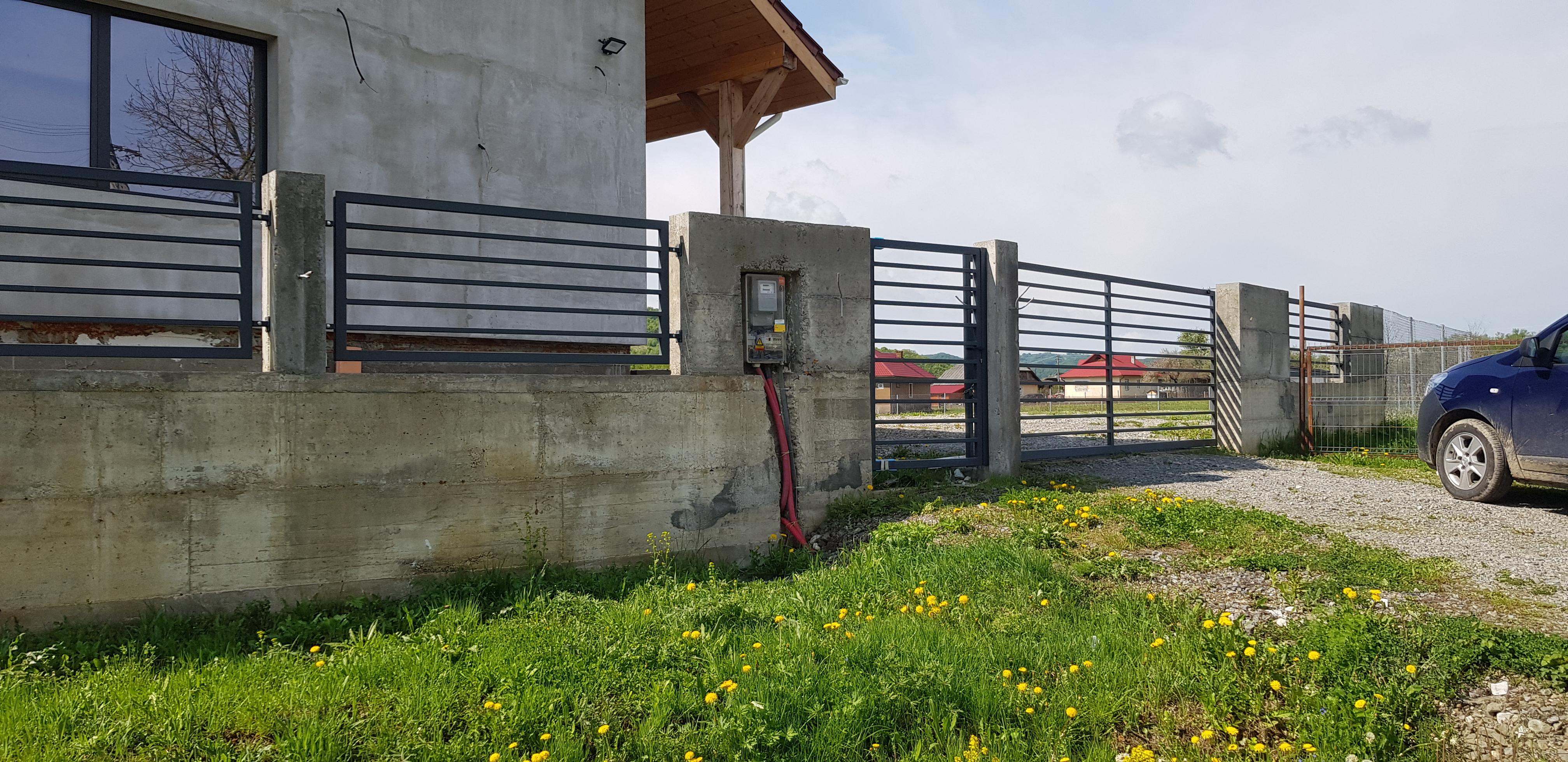 Porti si panouri de gard metalice