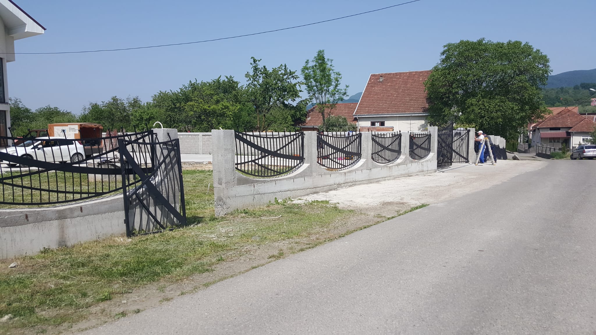 Porti si panouri de gard metalice